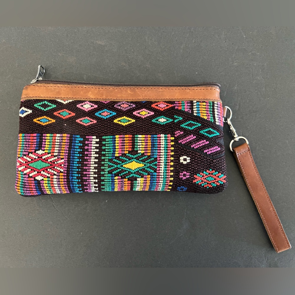 Nina and co Artisan handmade one of a kind  embroidered leather clutch bag purse - Picture 7 of 15